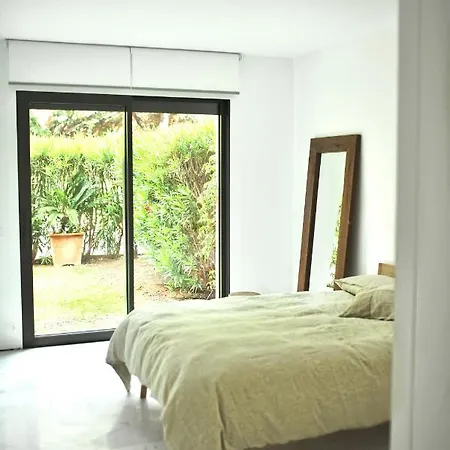 Bright In The Hills Of Elviria Apartment *