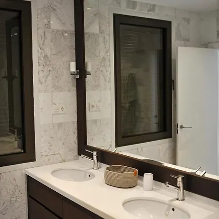 Bright In The Hills Of Elviria Apartment *